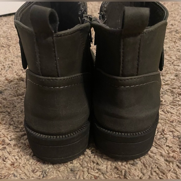 Easy Street Grey Chief Comfort Low Lug Booties, 8M - Picture 3 of 5